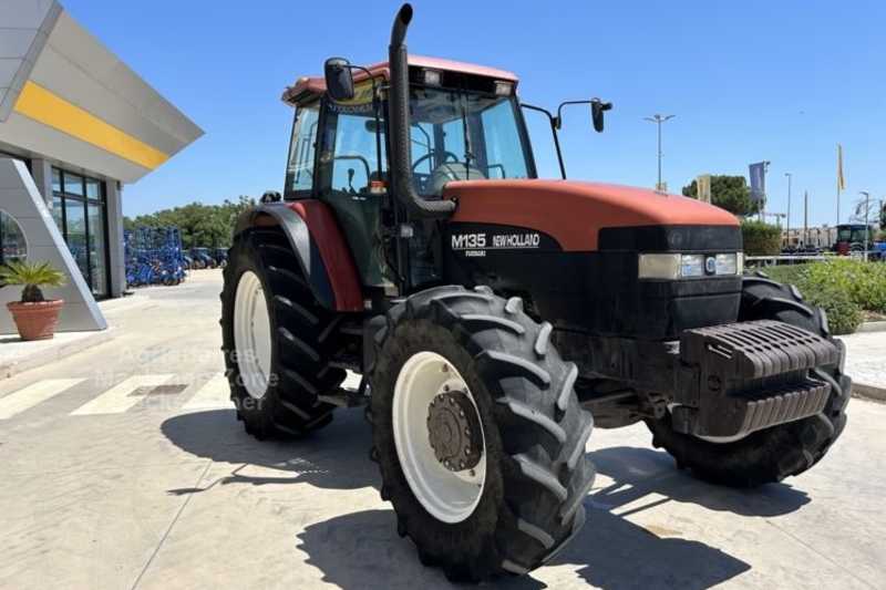 OmecoHub - Immagine NEW HOLLAND M135